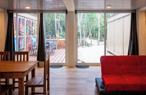 Akumal Hotel | COLORFUL NIGHT capsules