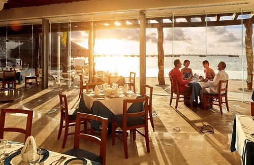 Cozumel House | Cozumel Vibrant Studio with Hot Tub & Pool