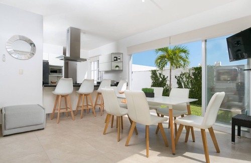 Cancun House | House in Private Altus Il - Private Pool