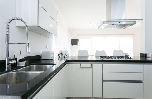 Cancun House | House in Private Altus Il - Private Pool